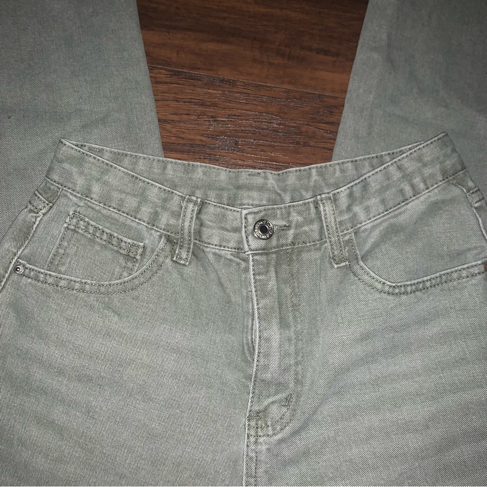 SHEIN Green relaxed fit high waisted boyfriend womens Jeans size medium/ 6